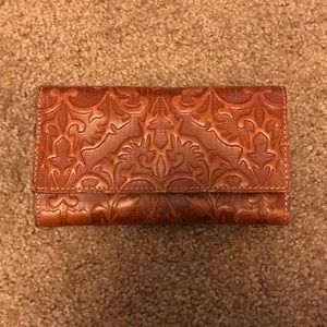 Patricia Nash brown wallet